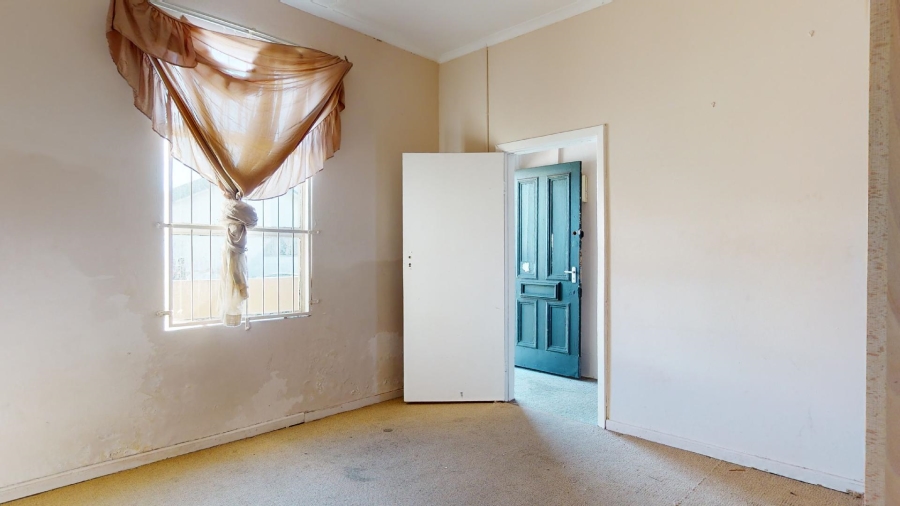 6 Bedroom Property for Sale in North End Eastern Cape